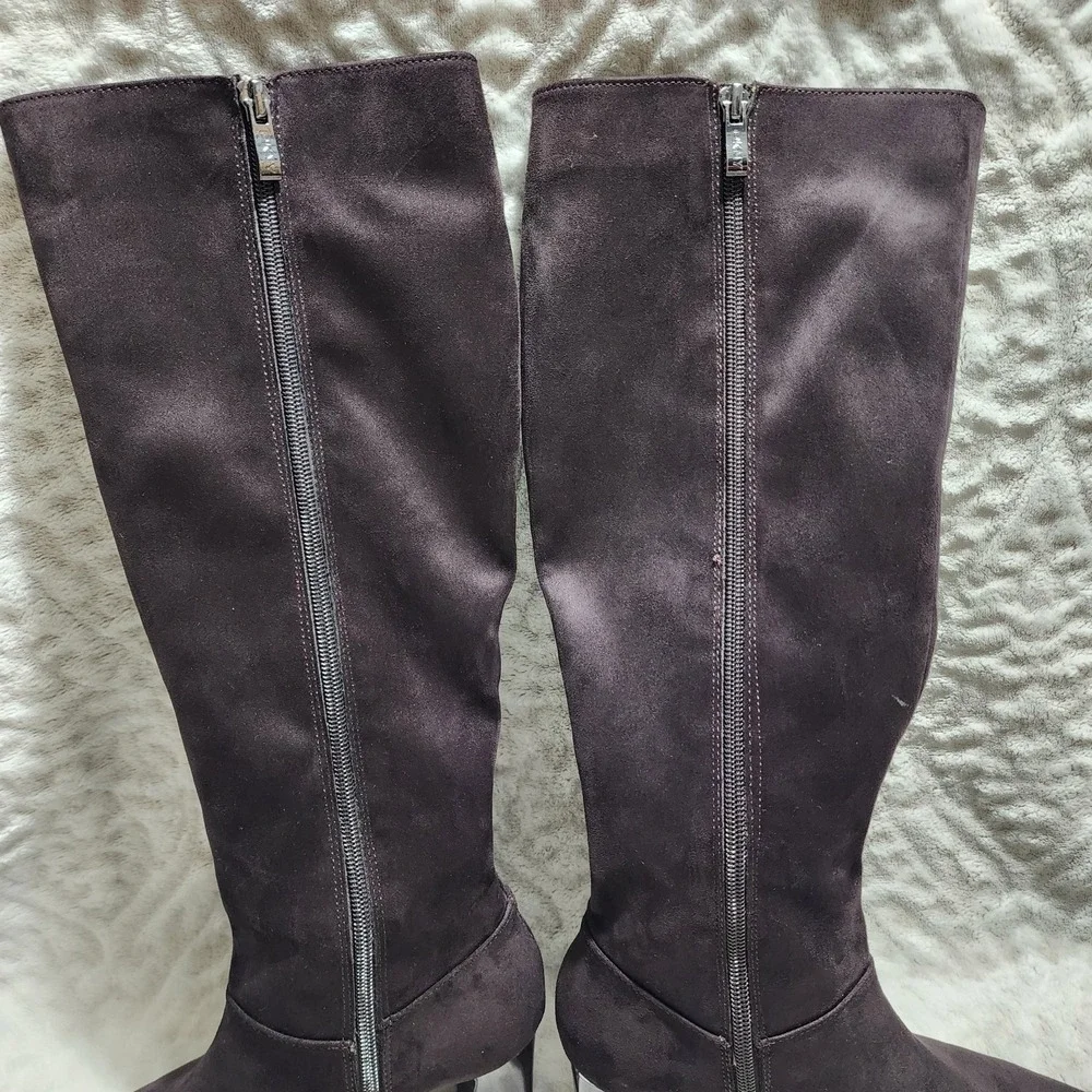 DKNY Salem Boots Dark Brown Chocolate Pointed Toe Knee High Heeled Sz 5.5M